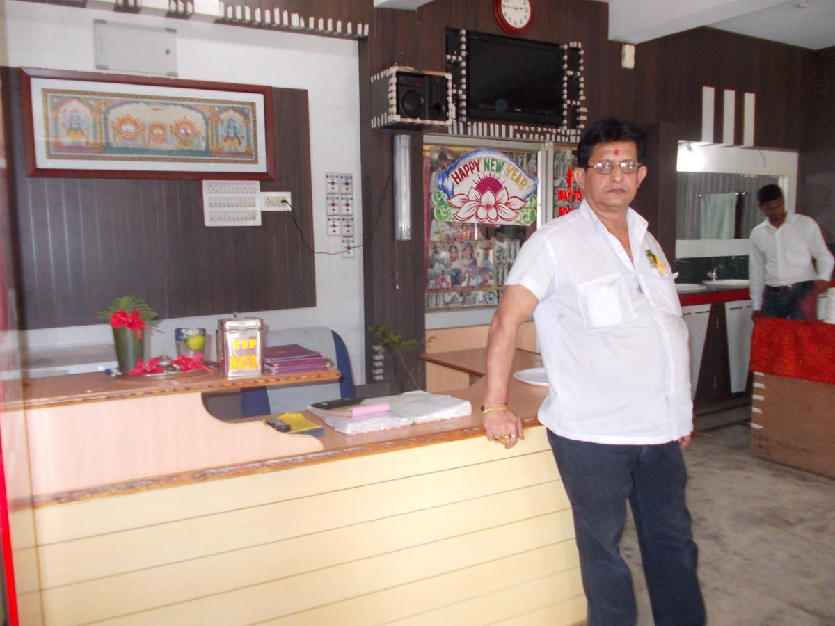 Hotel Sun Plaza-Near Konark Sun Temple- Couple Friendly-Best Choice Of Travellers Экстерьер фото