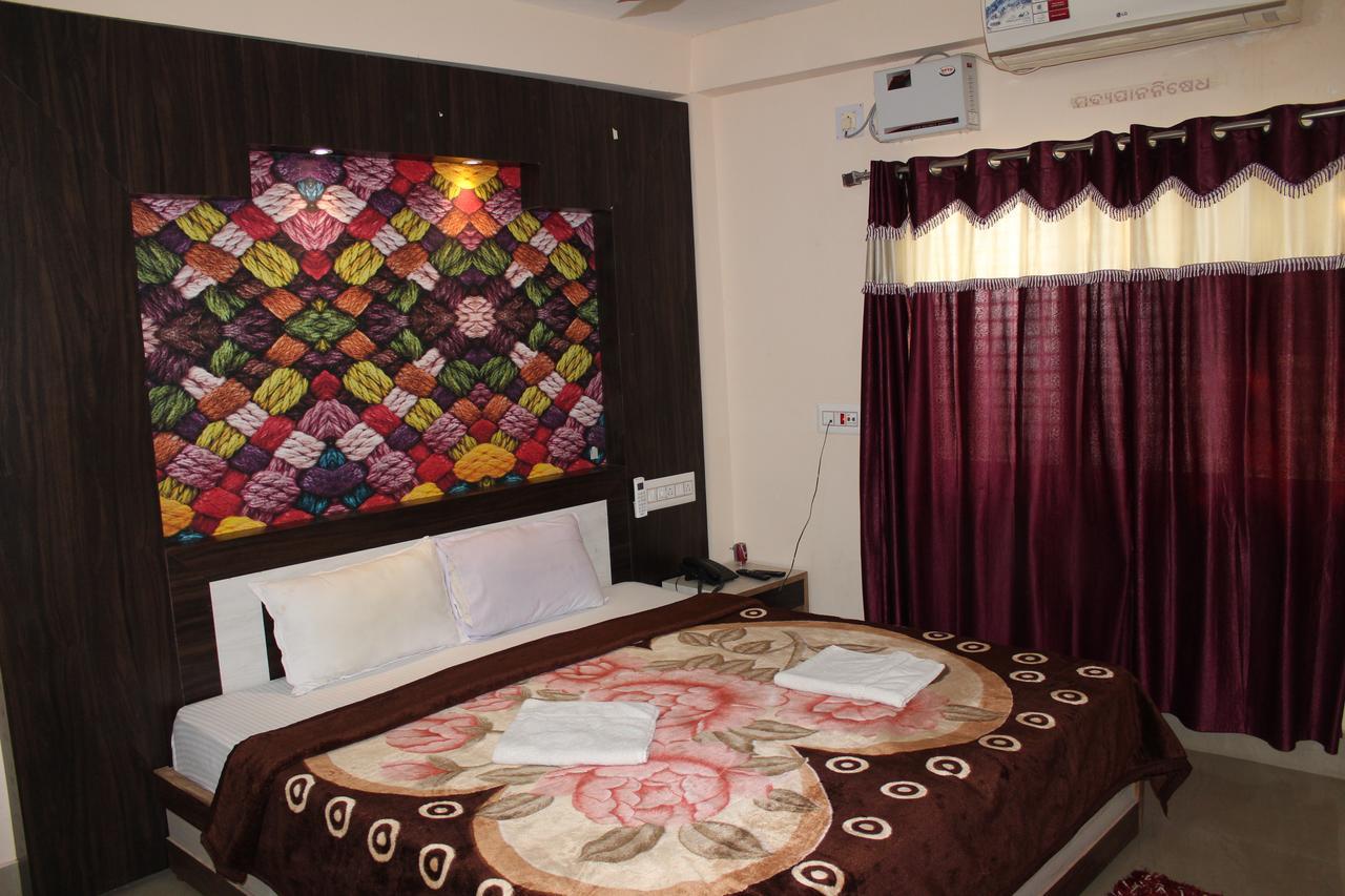 Hotel Sun Plaza-Near Konark Sun Temple- Couple Friendly-Best Choice Of Travellers Экстерьер фото